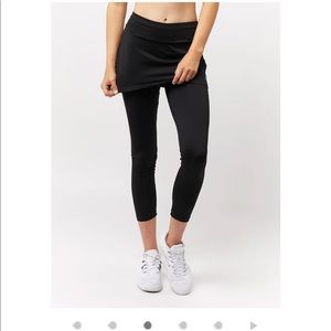 Sofibella tennis skirt with leggings